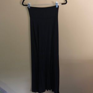 Woman’s Black Maxi Skirt